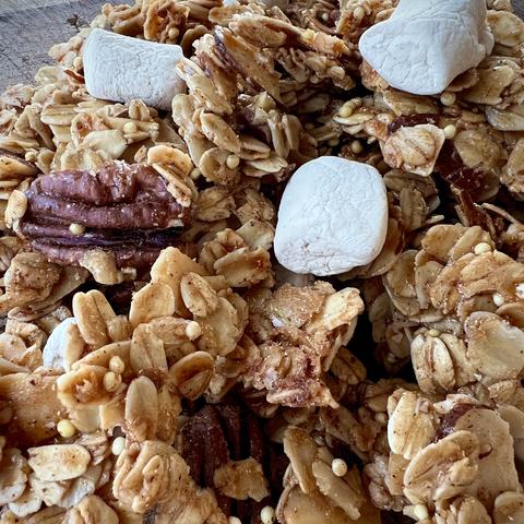 Granola clusters with marshmallows and pecans